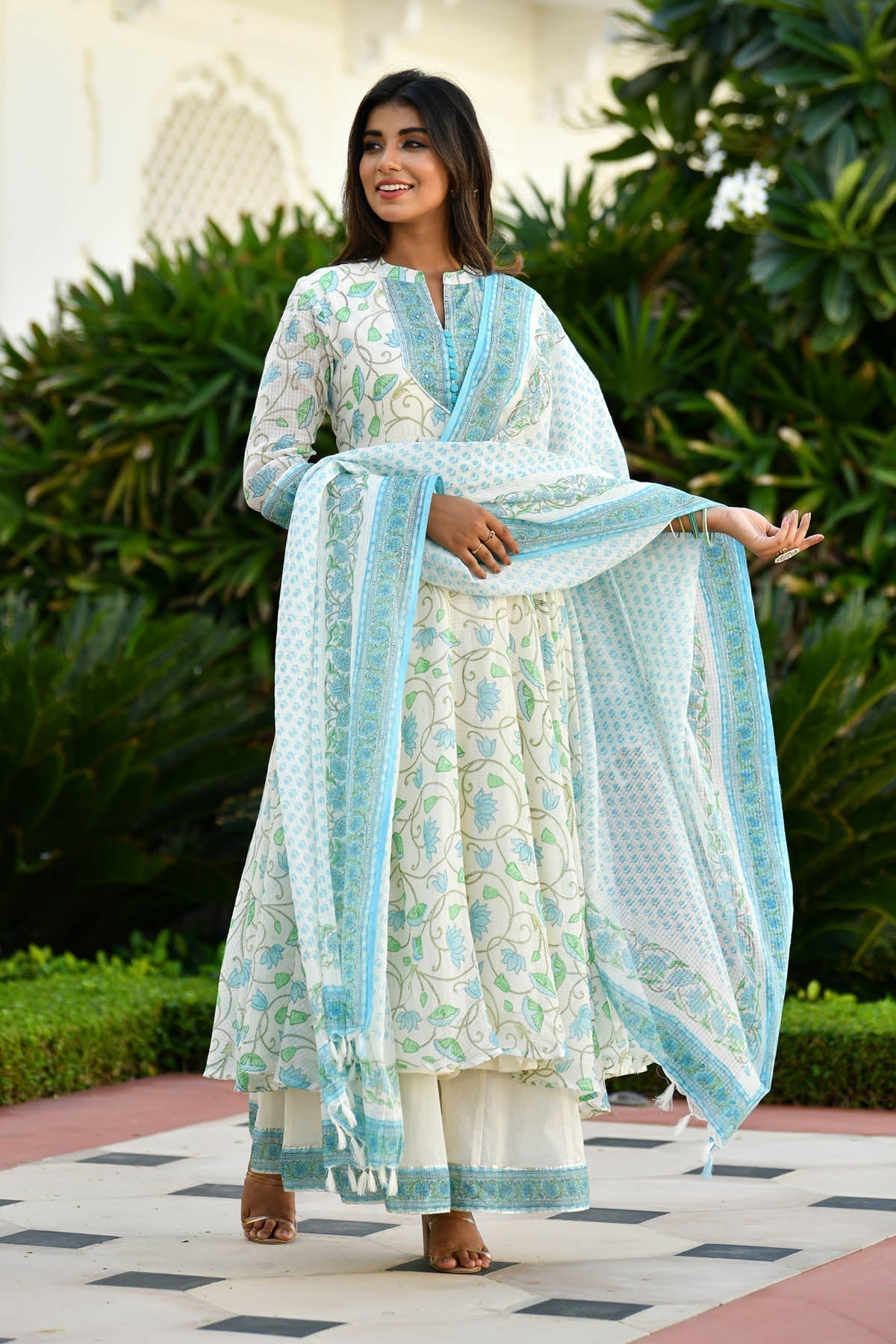 DORIA BLOCK PRINTED SUIT SET KURTA WITH PANT AND DUPATTA