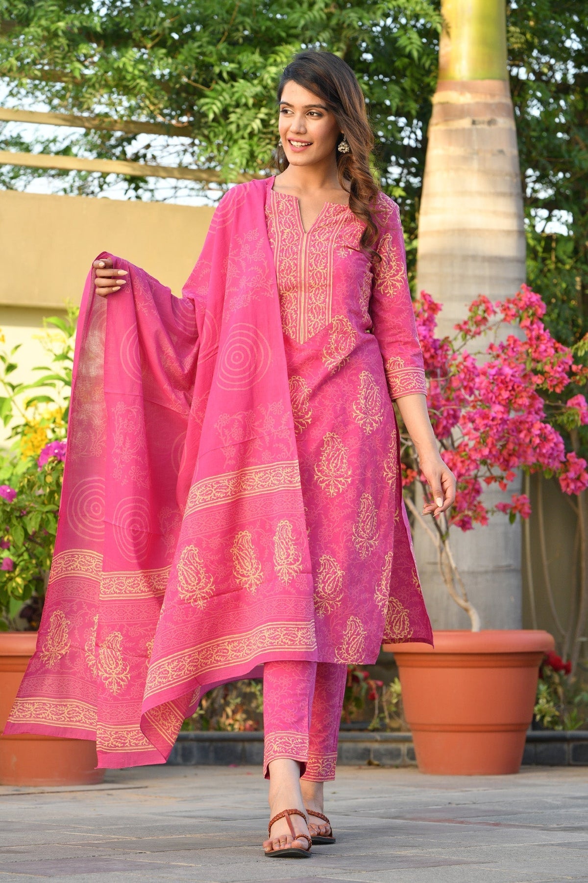 BLOCK PRINTED KURTA-PANTS & DUPATTA SET