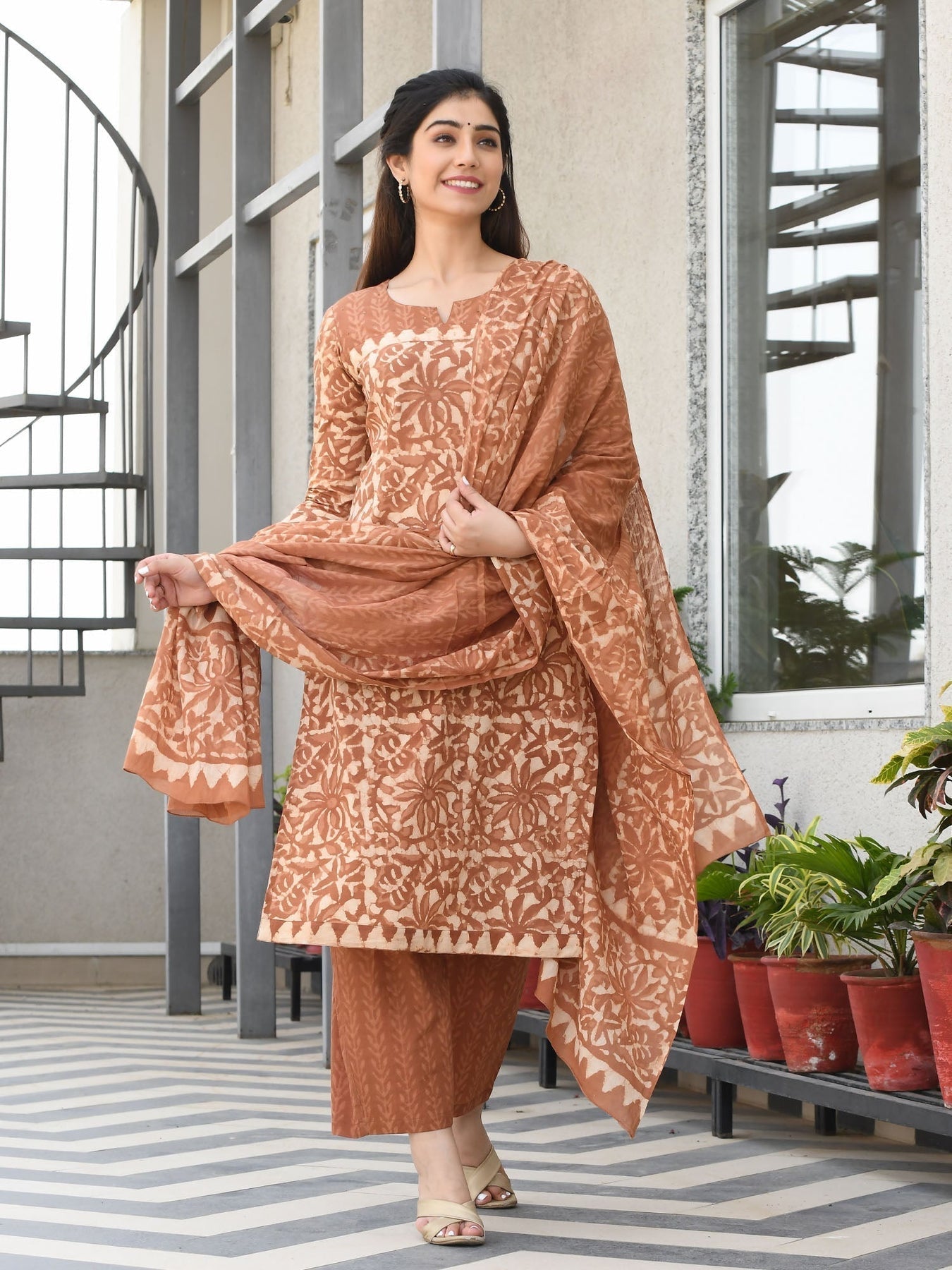 BLOCK PRINTED KURTA-PANTS & DUPATTA SET