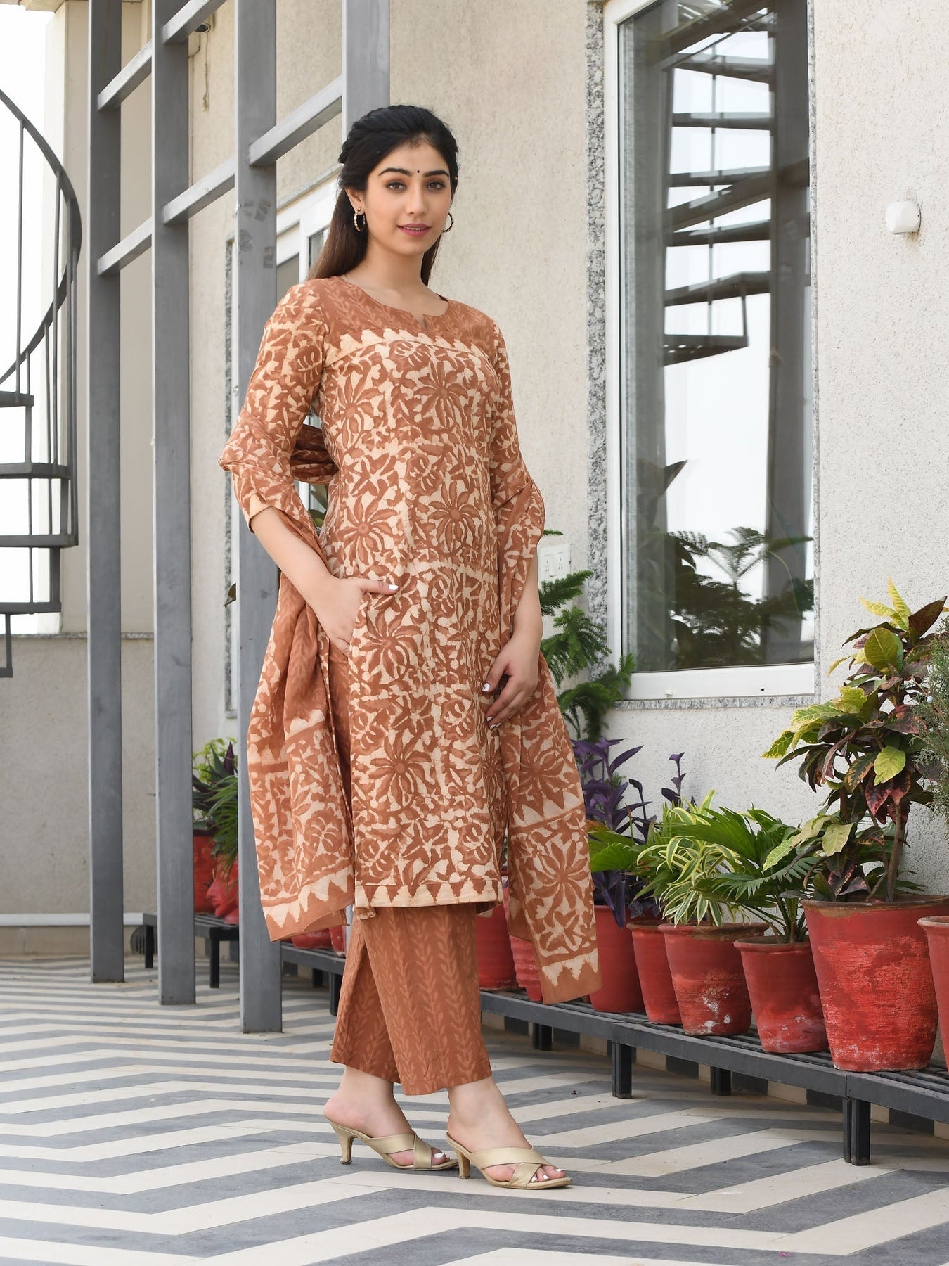 BLOCK PRINTED KURTA-PANTS & DUPATTA SET